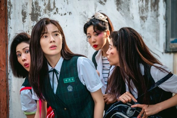 Кадр из дорамы Отрочество