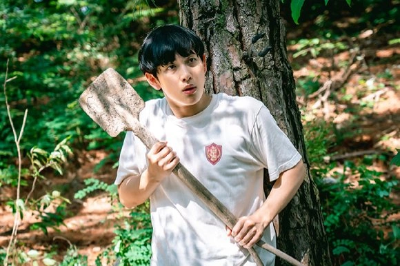 Кадр из дорамы Отрочество