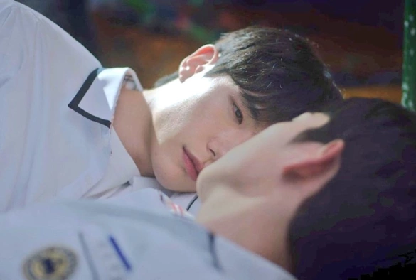 Кадр из дорамы Прогноз погоды любви