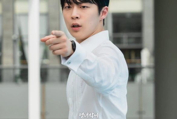 Кадр из дорамы История брачного контракта Пак