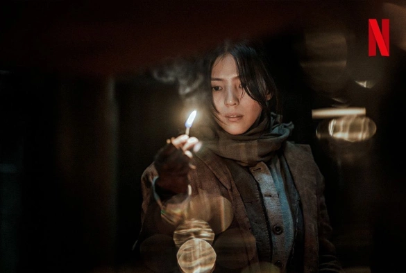 Кадр из дорамы Существо Кёнсона 1 сезон / Кёнсонское существо 1 сезон