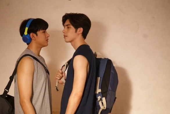 Кадр из дорамы Близнецы