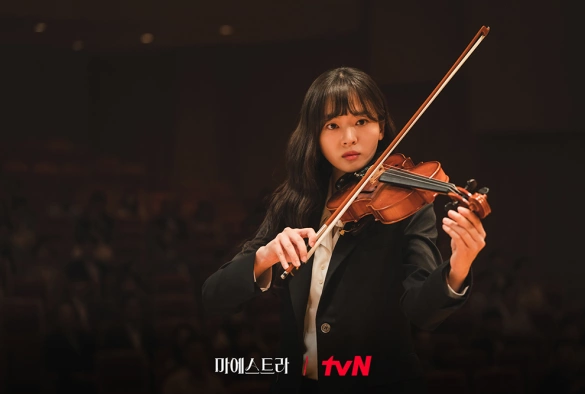 Кадр из дорамы Маэстра