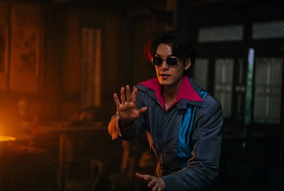 Кадр из дорамы Пришелец 2