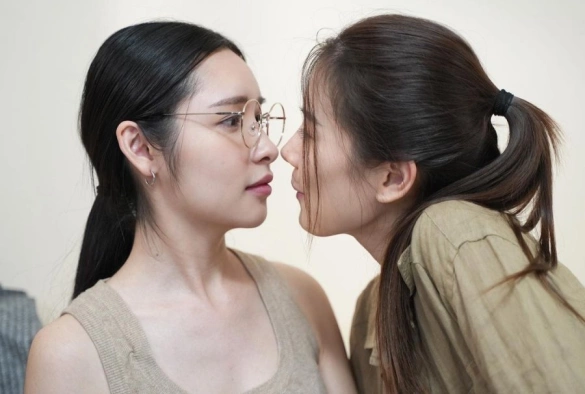 Кадр из дорамы Любовь старшей