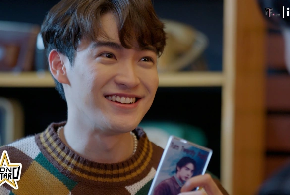 Кадр из дорамы За пределами звезды