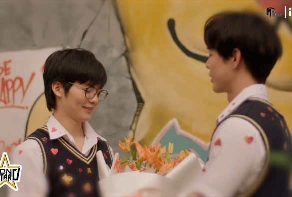 Кадр из дорамы За пределами звезды