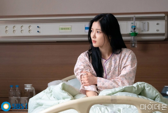 Кадр из дорамы Мой демон