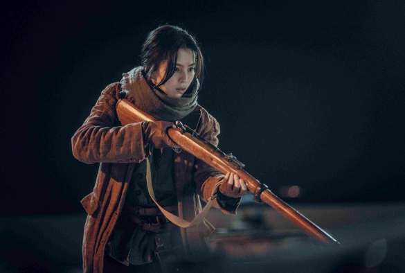 Кадр из дорамы Существо Кёнсона 1 сезон / Кёнсонское существо 1 сезон