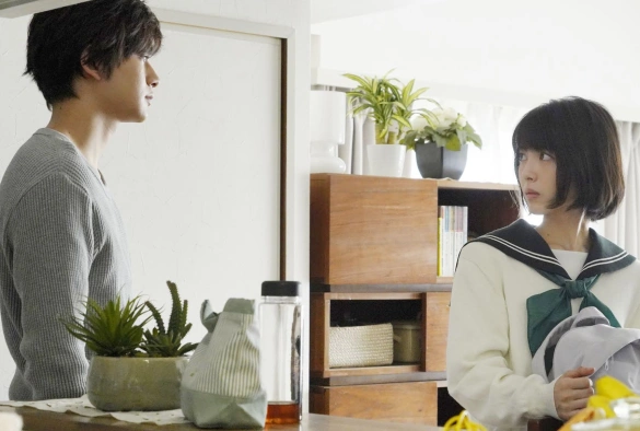 Кадр из дорамы Любит — не любит