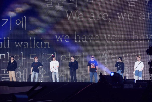 Кадр из дорамы BTS Monuments: Beyond the Star