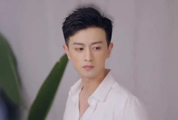 Кадр из дорамы Тайный брак