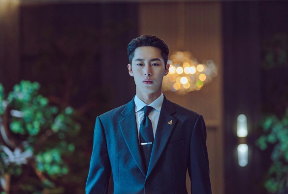 Кадр из дорамы Королевский путь