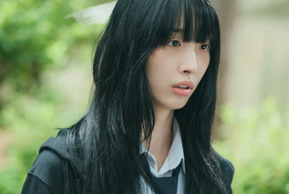 Кадр из дорамы Игра в пирамиду