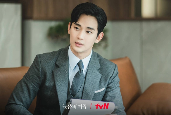 Кадр из дорамы Королева слёз