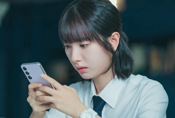 Кадр из дорамы Игра в пирамиду