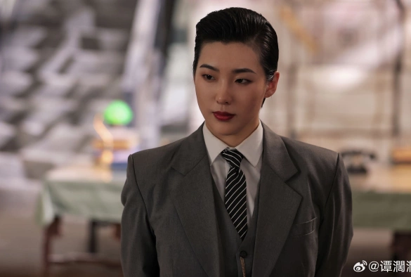 Кадр из дорамы Розы и пистолеты