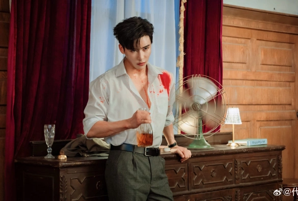 Кадр из дорамы Розы и пистолеты