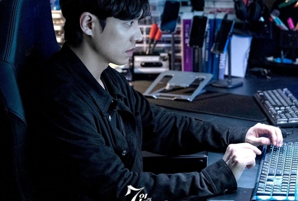 Кадр из дорамы Сбежавшая семёрка 2 сезон