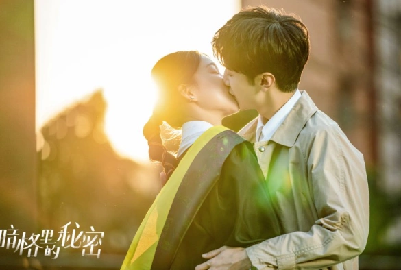 Кадр из дорамы Секрет в тёмной каморке