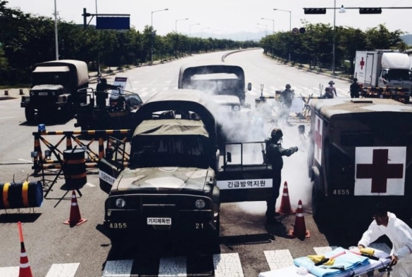 Кадр из дорамы Грипп/Вирус