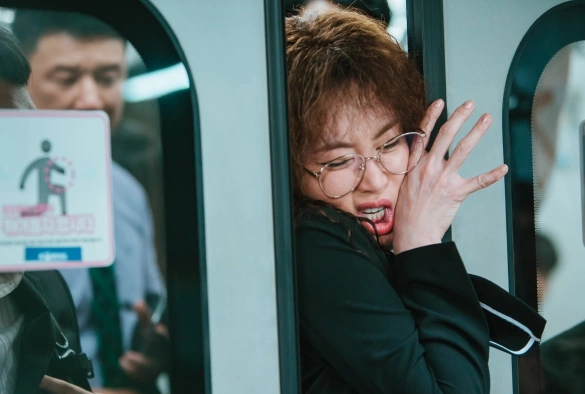 Кадр из дорамы Шпионка на полставки