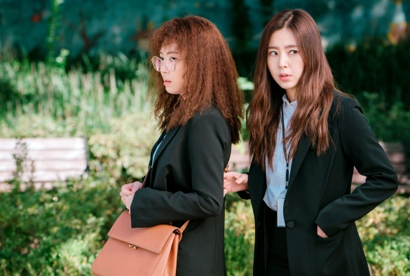 Кадр из дорамы Шпионка на полставки