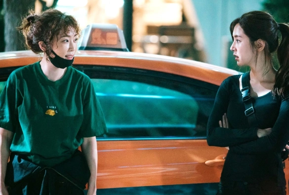 Кадр из дорамы Шпионка на полставки