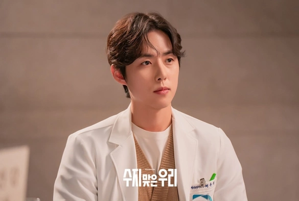 Кадр из дорамы Мы в прибыли