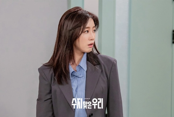 Кадр из дорамы Мы в прибыли