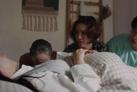 Кадр из дорамы Мой призрачный сосед