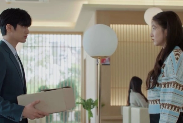 Кадр из дорамы Мой призрачный сосед