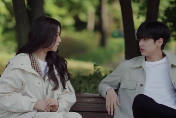 Кадр из дорамы Мой призрачный сосед