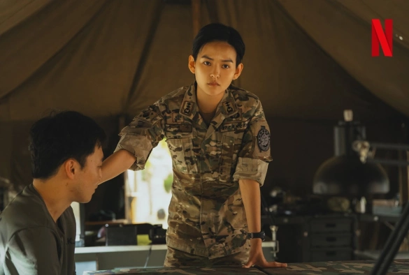 Кадр из дорамы Прощай, Земля