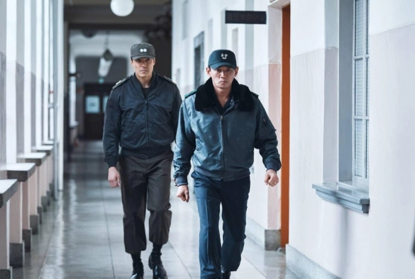 Кадр из дорамы Сеульская весна