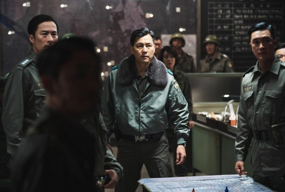 Кадр из дорамы Сеульская весна