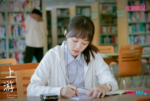 Кадр из дорамы Вверх по течению