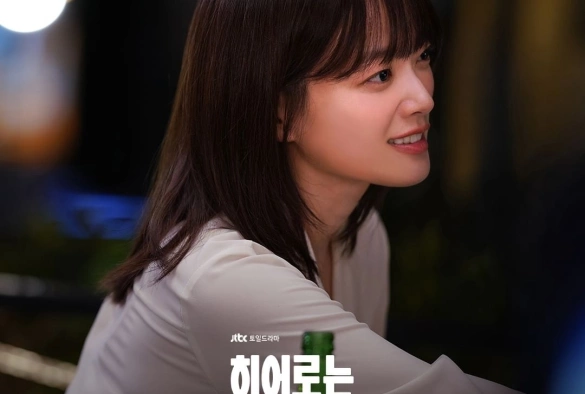 Кадр из дорамы Хотя я не герой