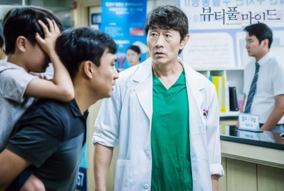 Кадр из дорамы Лабиринты разума