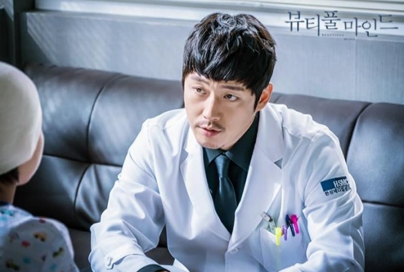 Кадр из дорамы Лабиринты разума