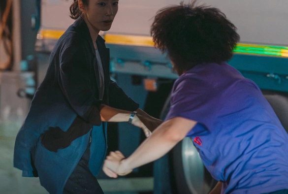 Кадр из дорамы Авария