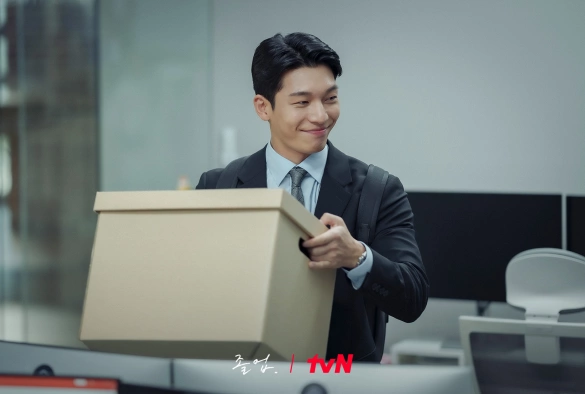 Кадр из дорамы Выпускник