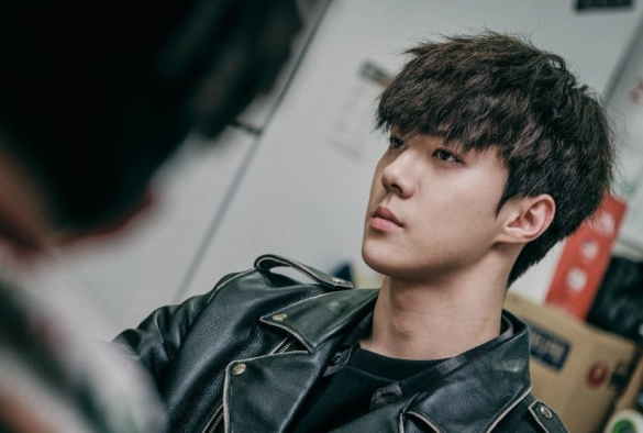 Кадр из дорамы Докго: Перезагрузка