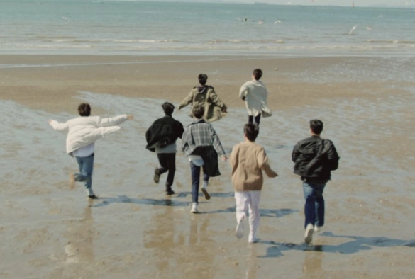 Кадр из дорамы Юность