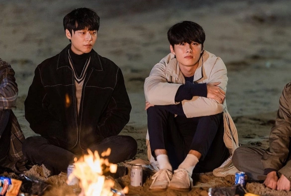 Кадр из дорамы Юность