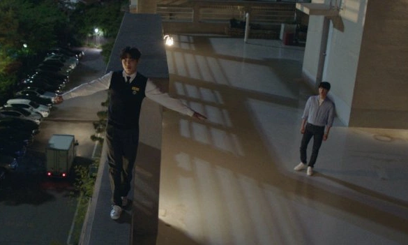 Кадр из дорамы Юность