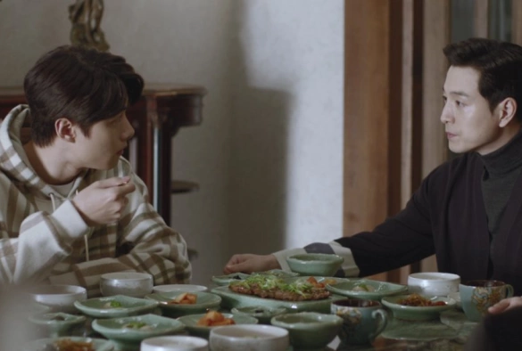 Кадр из дорамы Юность