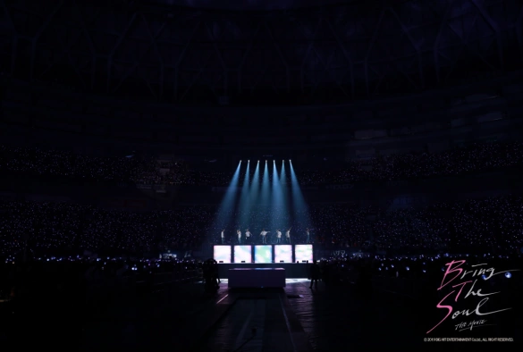 Кадр из дорамы BTS: Открой свою душу