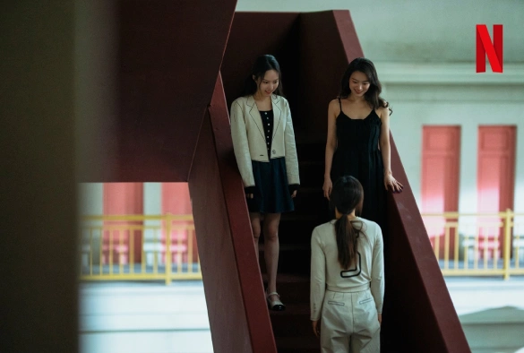 Кадр из дорамы Шоу восьми