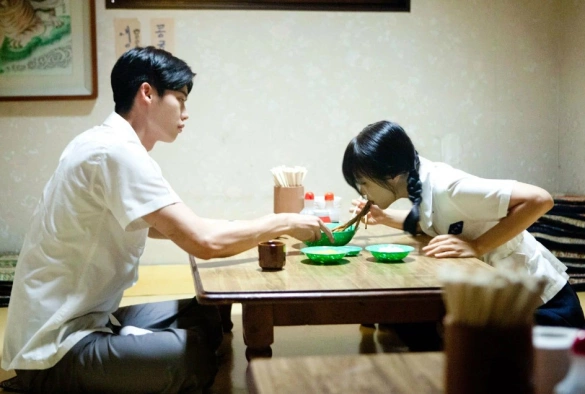 Кадр из дорамы Бурлящая молодость